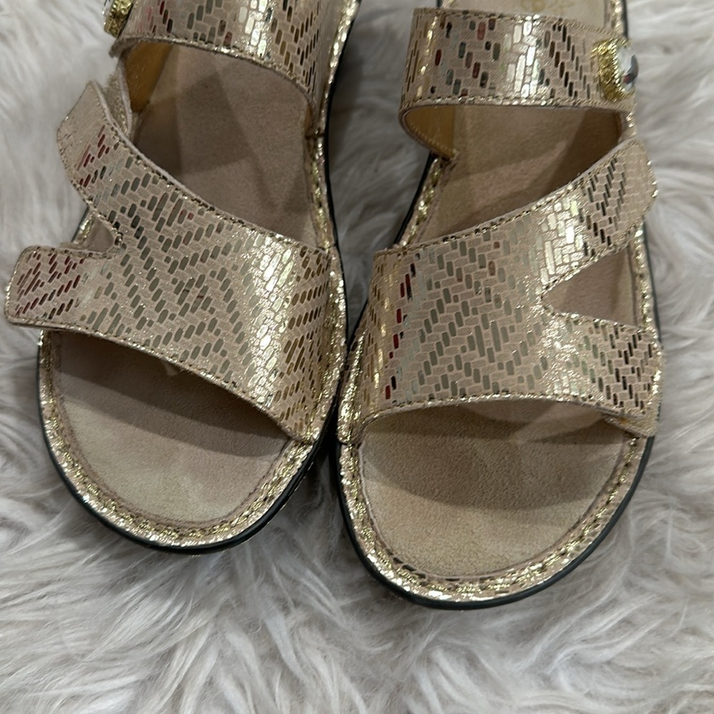 Alegria Dazzler Loti Gold Open Toe Wedge Sandal Slide Sz 38 - Picture 14 of 16